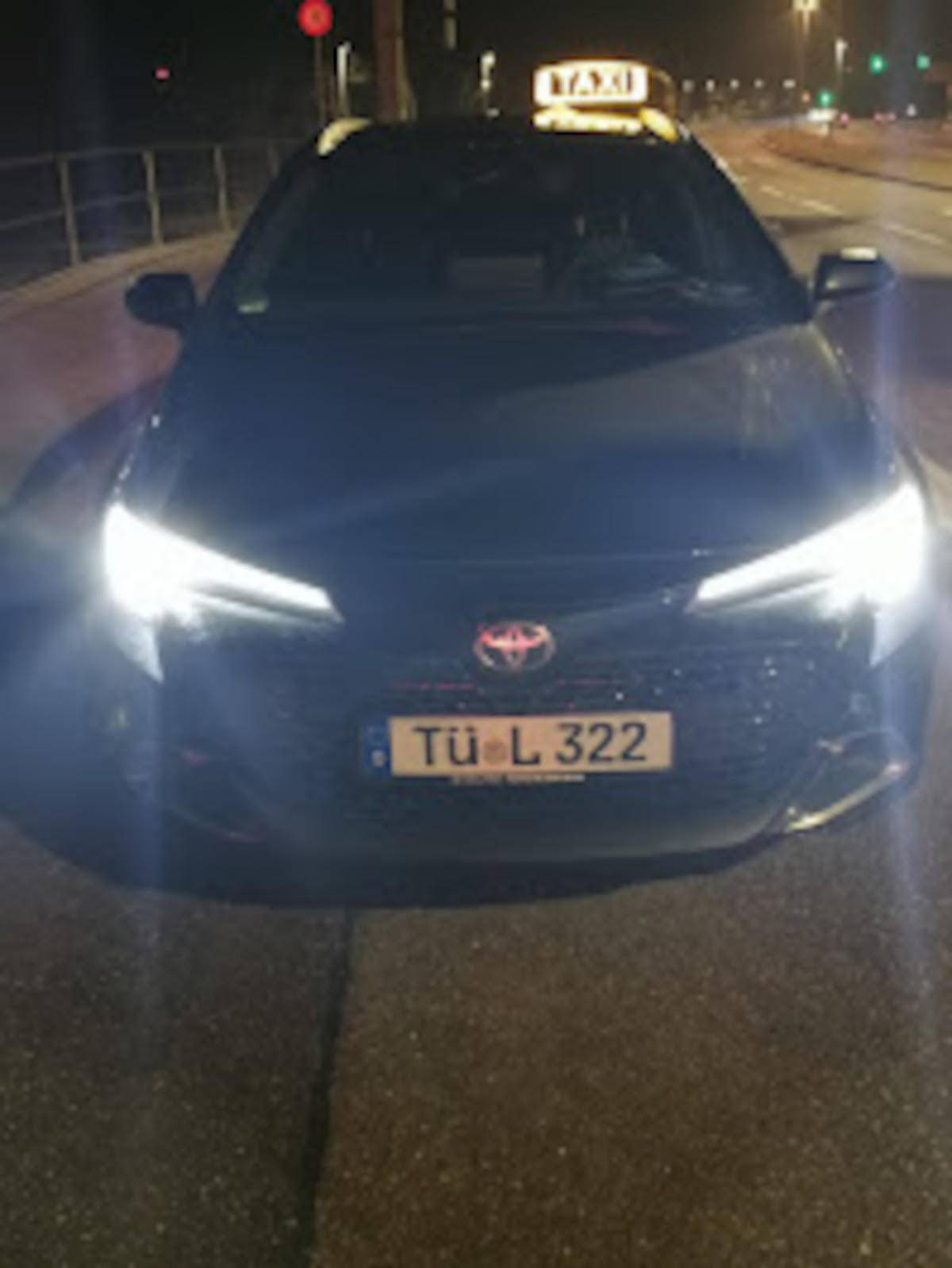 Taxista Taxi für Flughafentransfer Stuttgart STR aus Tübingen und Region